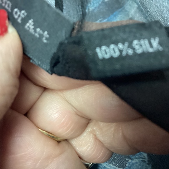 Philadelphia Museum of Art modal scarf STILL LIFE. RARE ONE 💙💙💙💙💙 - Picture 5 of 7